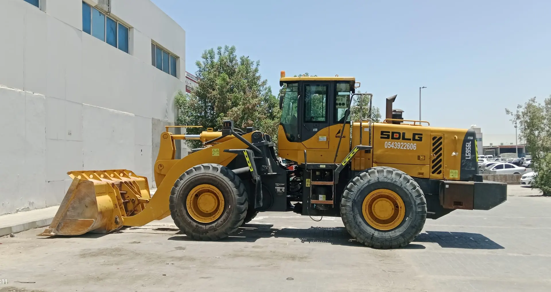 Wheel loader available for rent