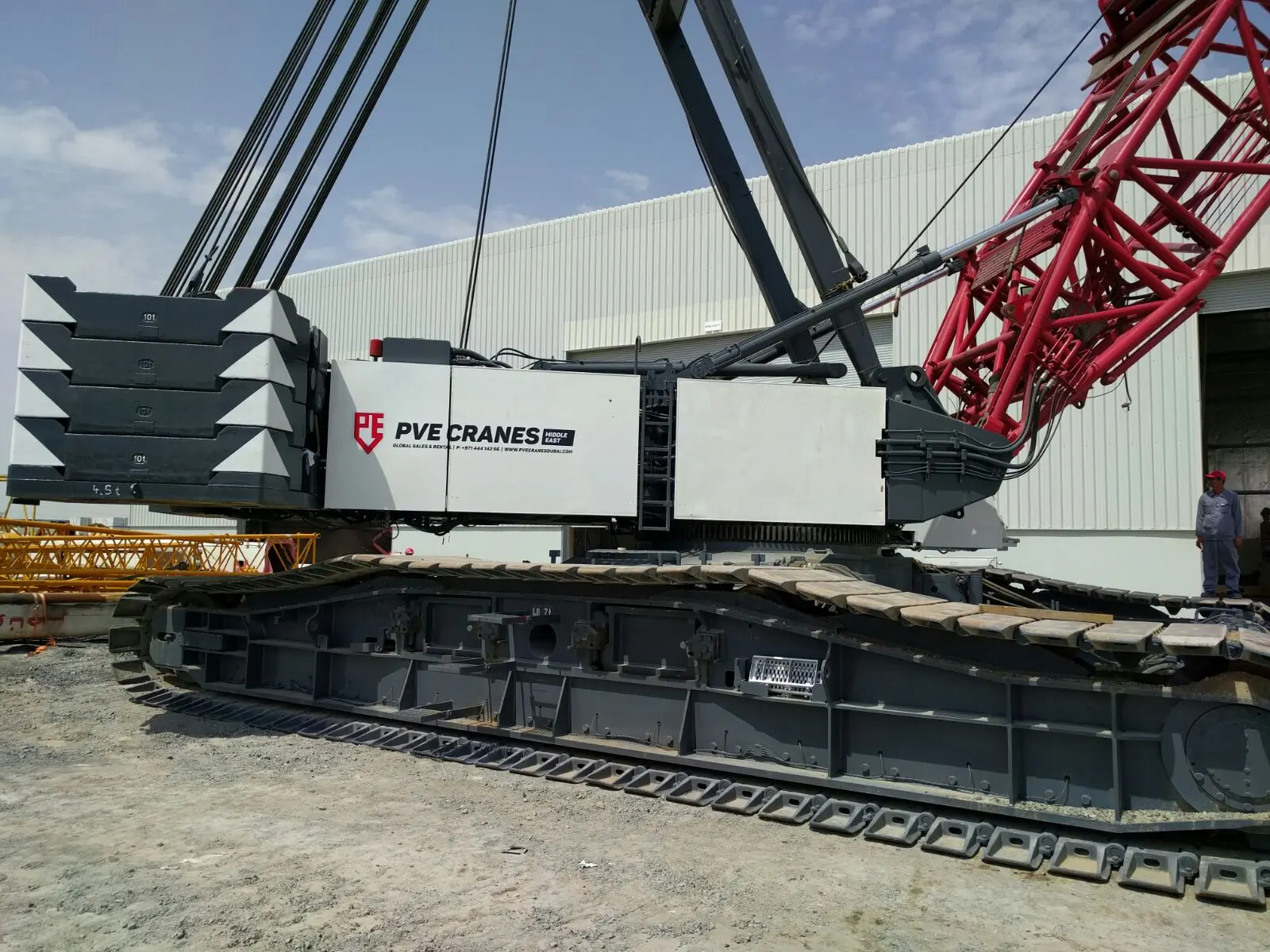 Demag (500 TON) Crawler Crane available on rent - 4
