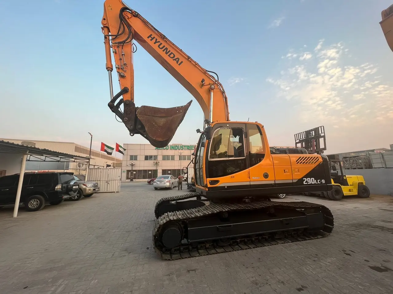 Hyundai 290 LC-9 Crawler Excavator 2019 for Sale