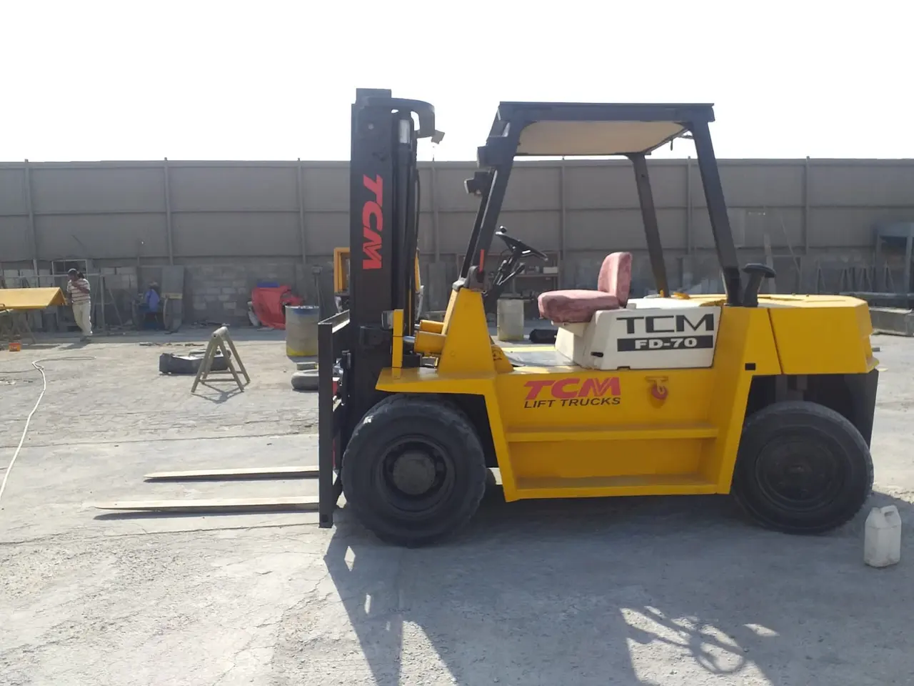 7 TON TCM FD-70 FORKLIFT AVAILABLE ON RENT