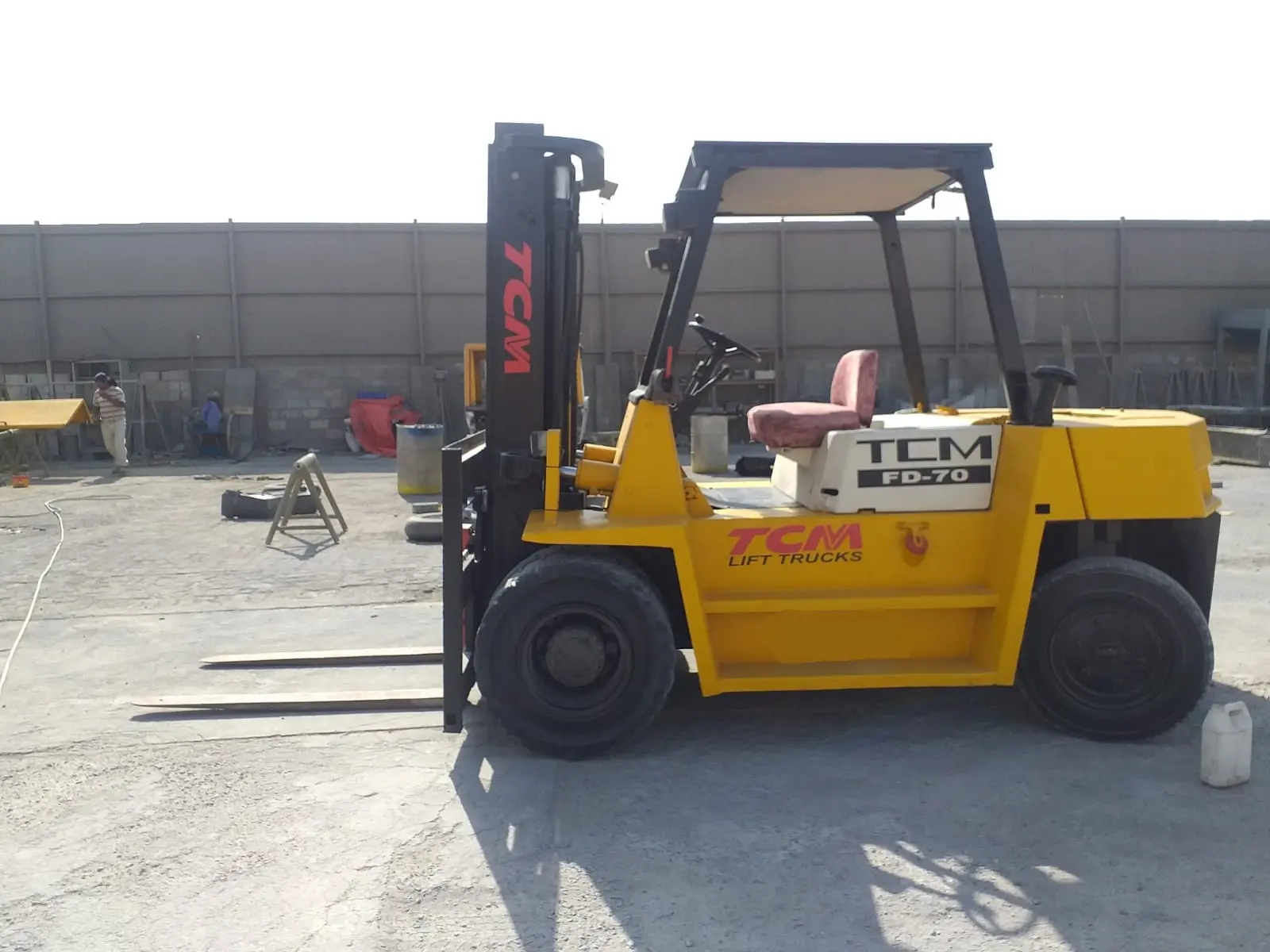 7 TON TCM FD-70 FORKLIFT AVAILABLE ON RENT