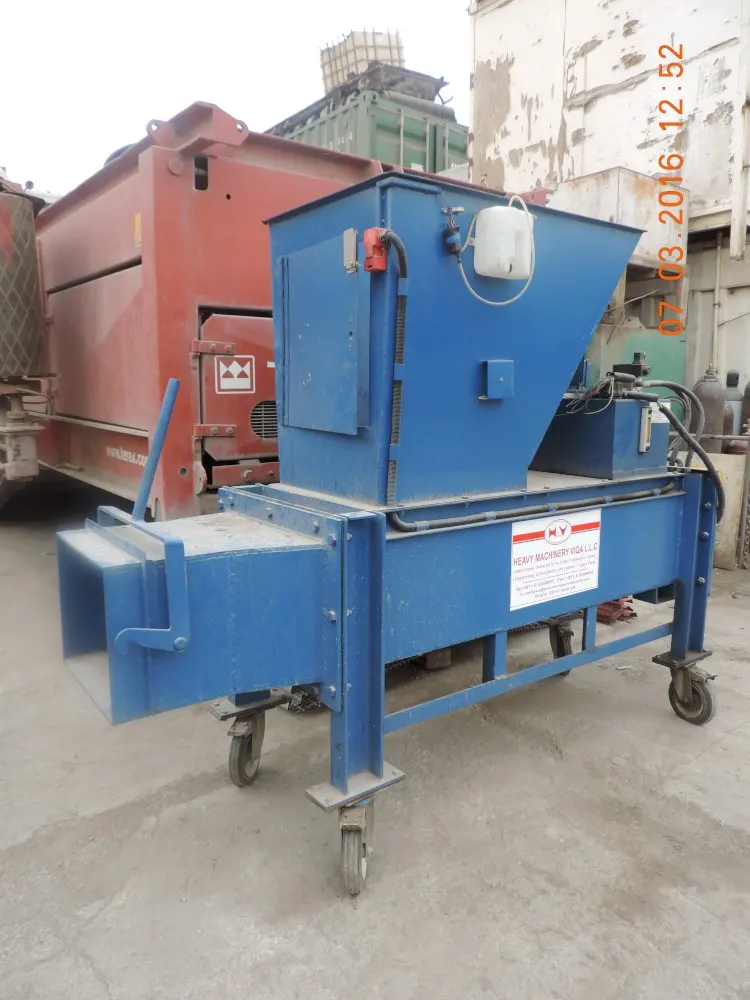 Hydraulic bale pressing machine - 5