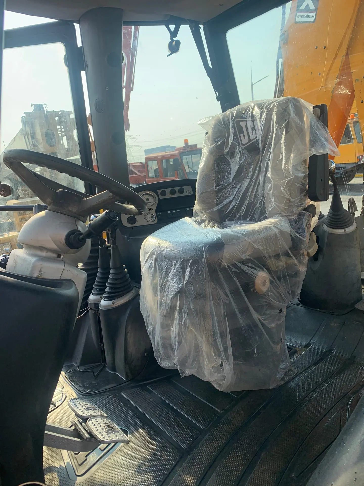 For sale jcb 4cx model 2009 in good condition - 4