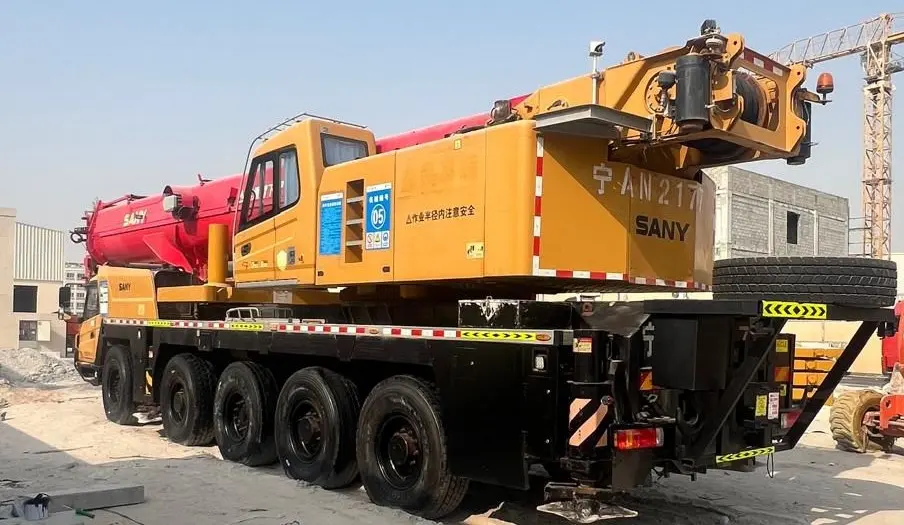 CRANE SANNY 200 TON