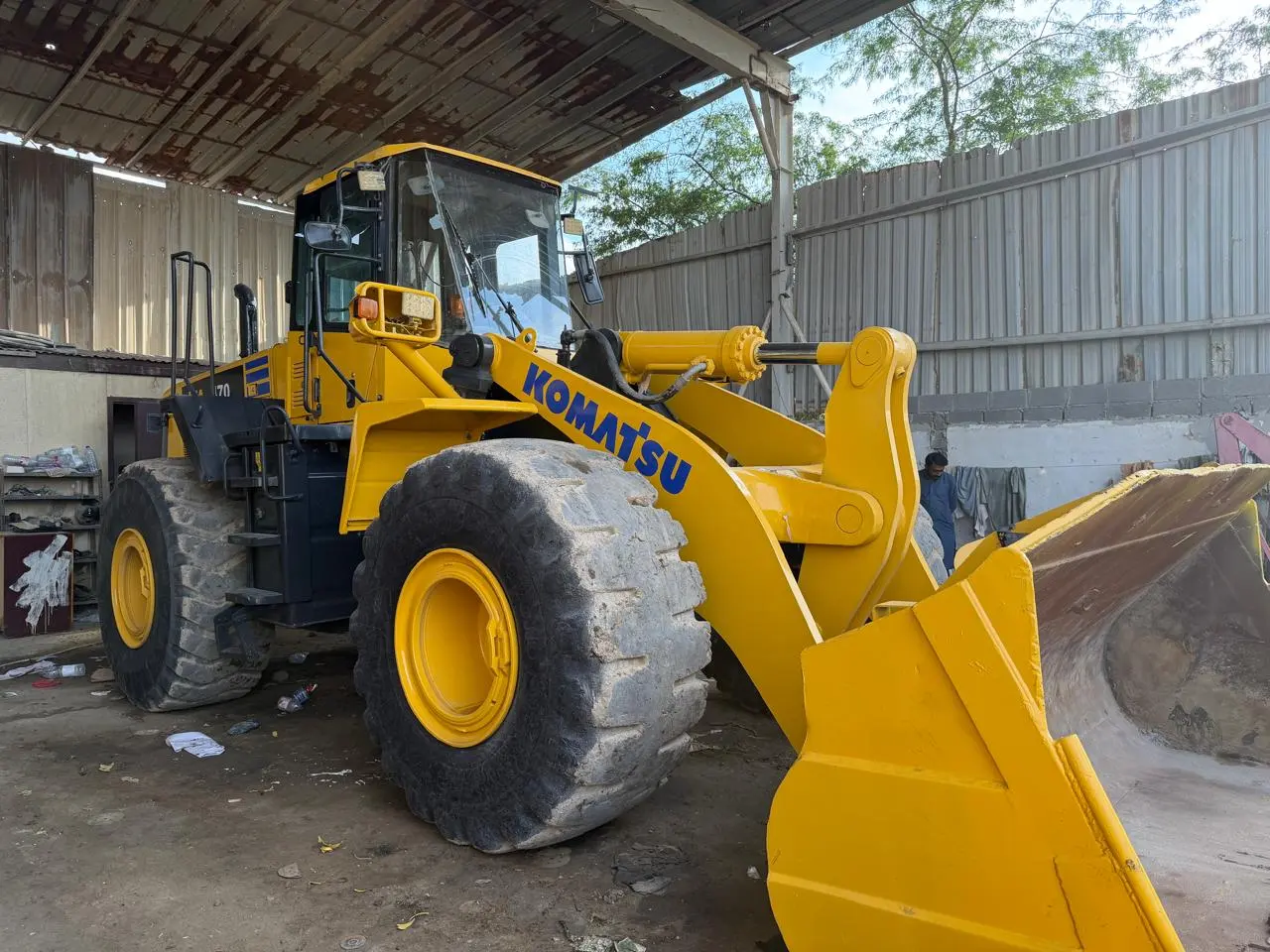 Wheel Loader Available for Rent in UAE Heavy Duty