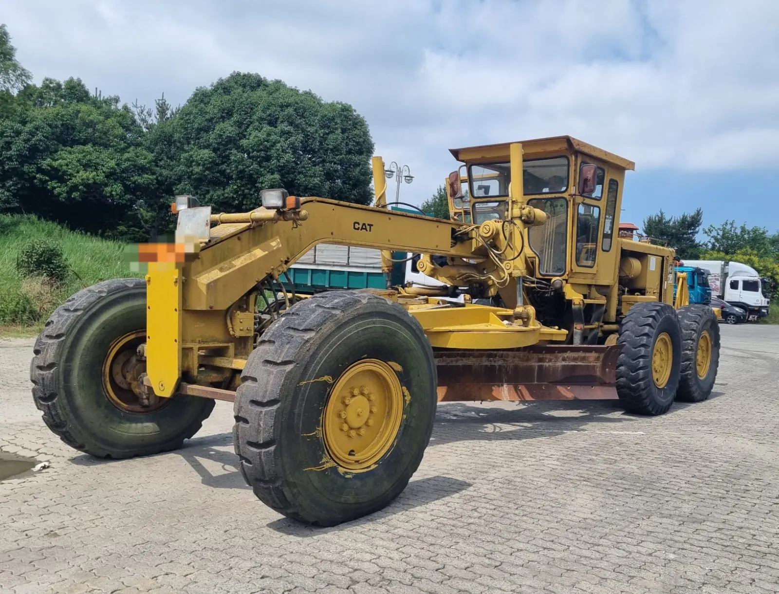 Graders for rent