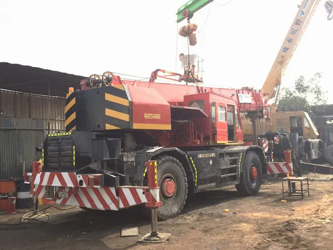 CRANE 4X4 AVAILABLE ON RENTAL - 2