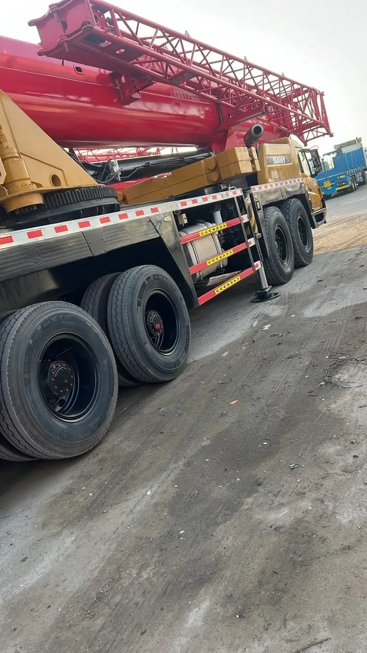 Mobile Crane Rental SANY Crane 100 Ton - 2