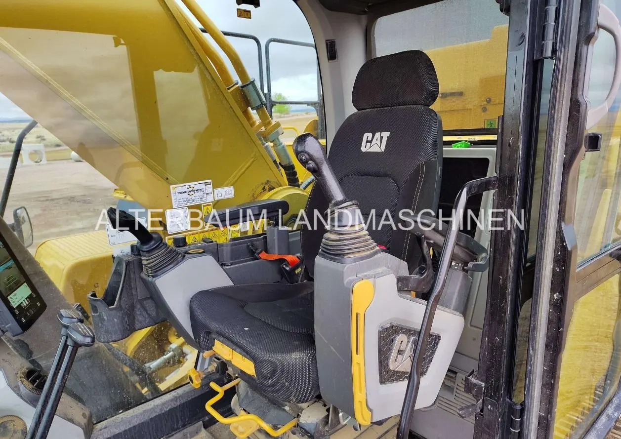 2023 Caterpillar 352 - 3