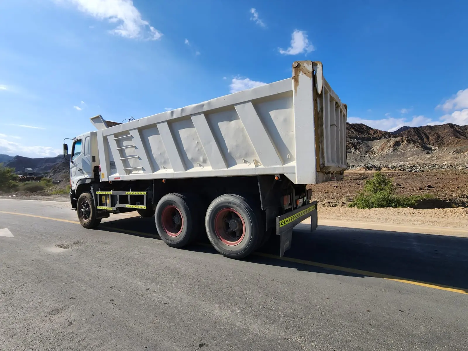 Tipper Truck Six Wheel on Rental - 2
