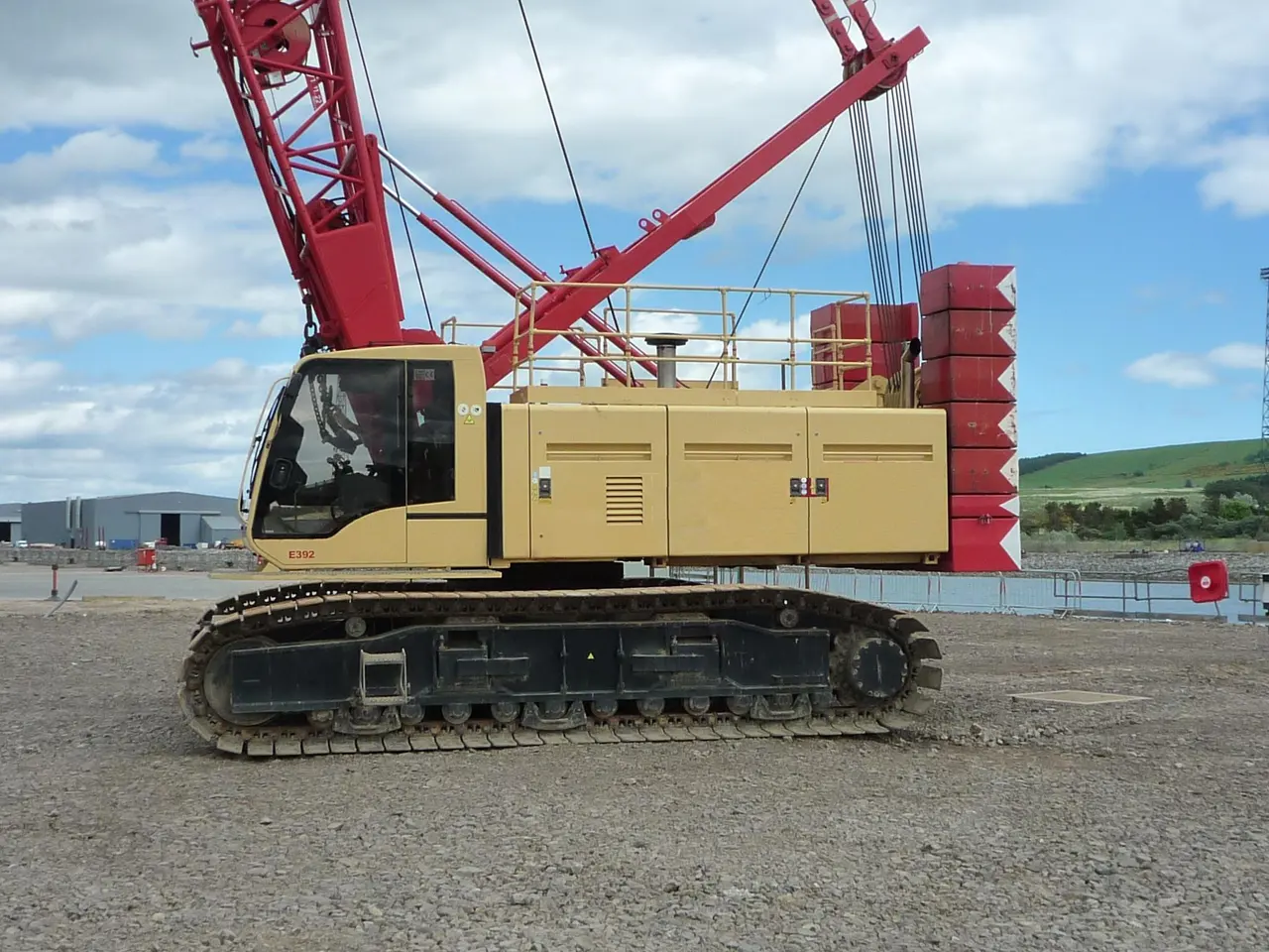 Liebherr LR 1100 (100 TON) CRAWLER CRANE ON RENTAL