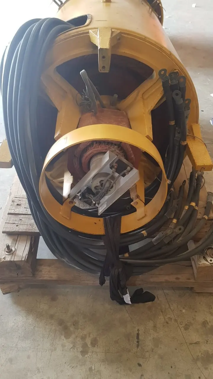 CATERPILLAR SR4B 810KVA ALTERNATOR - 3