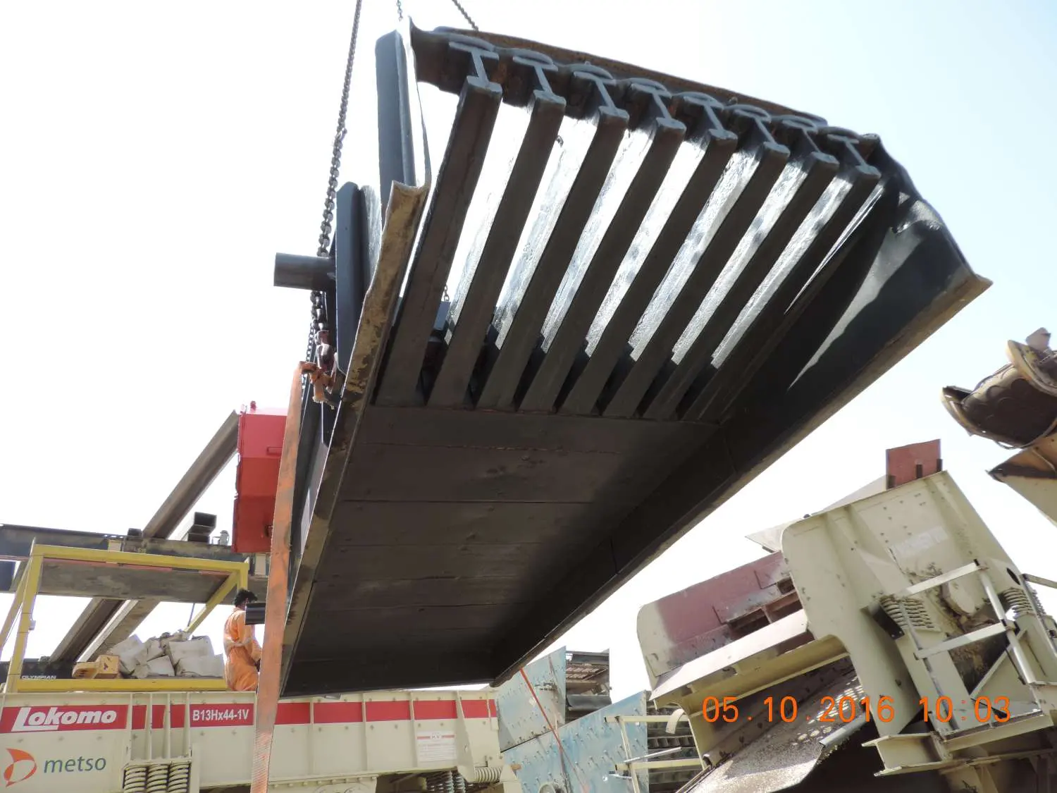 Vibrating Grizzly Feeder Sandvik (skid mounted) - 3